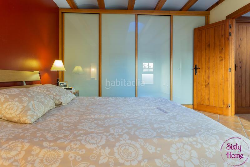 Foto 3563bb34-a2fe-4a26-b55a-c2bd01617ca6. Casa aparellada amb calefacció a Ejea de los Caballeros