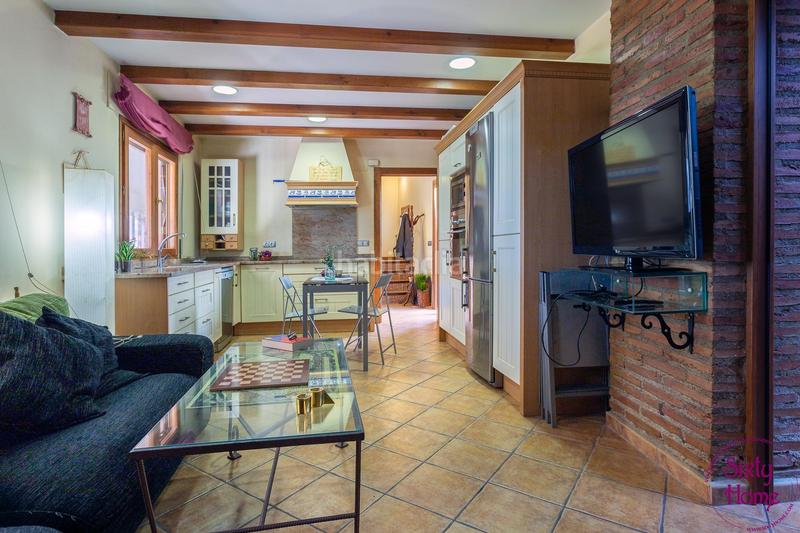 Foto 3a839bee-4951-4f82-bc0f-ba66b67a7976. Casa aparellada amb calefacció a Ejea de los Caballeros