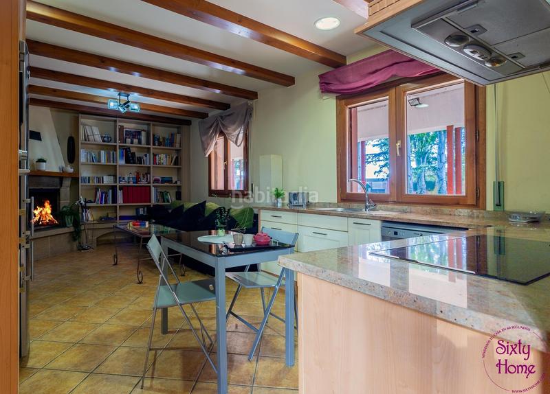 Foto 5bde0f2b-eb21-43df-aabe-0b4b6c76fb4f. Casa aparellada amb calefacció a Ejea de los Caballeros