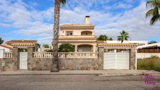 Xalet  Carrer vinya de la 22. Encantador chalet con vistas al mar en creixells