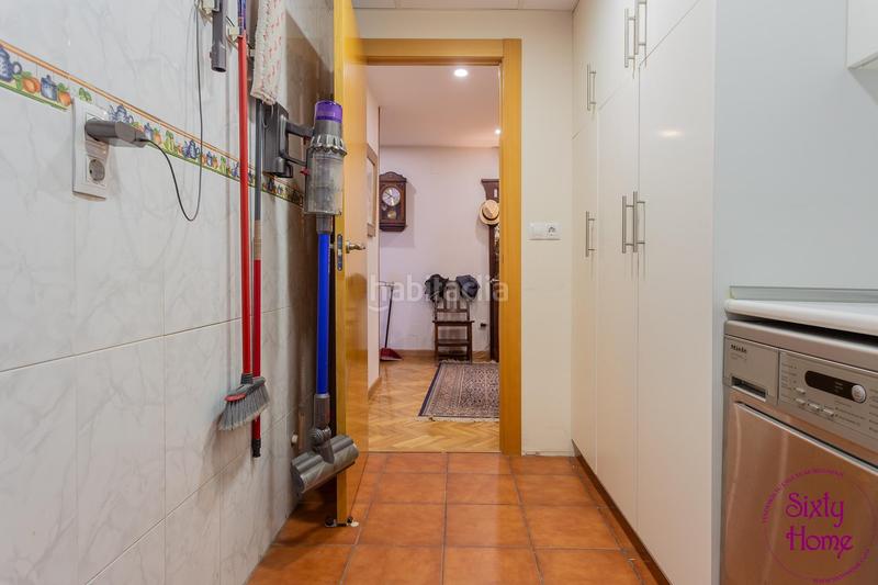 Foto 8df06c83-9ae7-46de-afa1-f2f20bb0a393. Flat with heating in Paseo Independencia Zaragoza