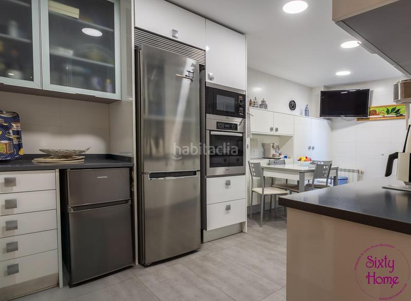 Foto acd9282f-23d1-474d-ab1e-c394e5542800. Flat with heating in Paseo Independencia Zaragoza