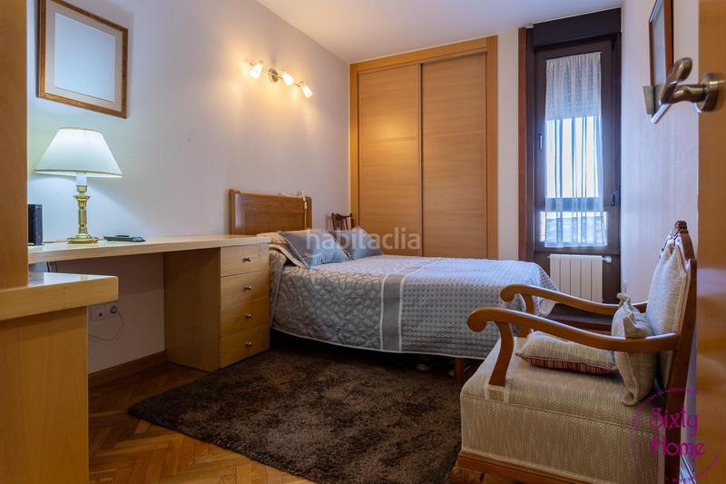 Foto d41360cb-8f21-4508-95d8-a3c98bdc9af1. Flat with heating in Paseo Independencia Zaragoza