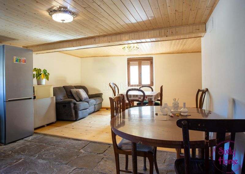 Foto 0ee3d3cd-1352-42fc-ae15-eb73d6da3c18. Maison dans calle baja 16 dans Poblaciones Sur Jaca