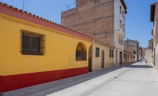 Casa in Calle del norte 24. Casa independiente en binefar
