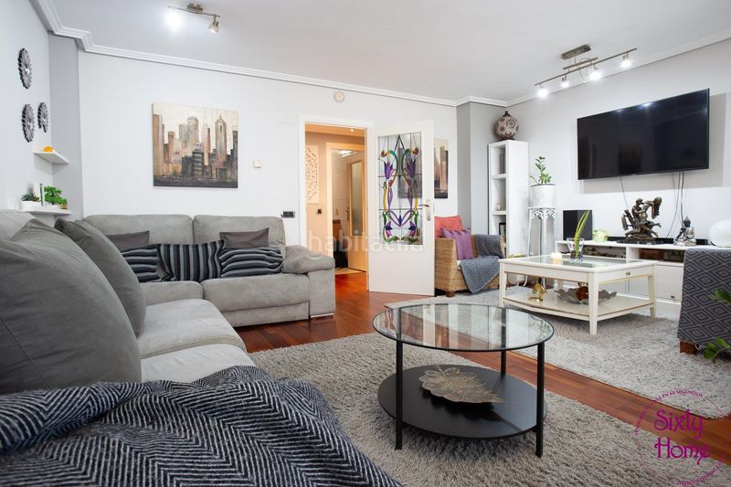 Foto 2071f754-aec6-49ee-8095-af541f6f4d3b. Pis amb calefacció aparcament piscina a Rosales del Canal Zaragoza