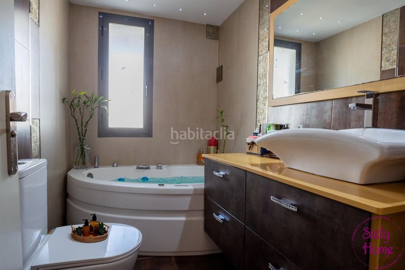 Foto d405d0d7-2e84-4105-bc6c-bfef42686a1c. Pis amb calefacció aparcament piscina a Rosales del Canal Zaragoza