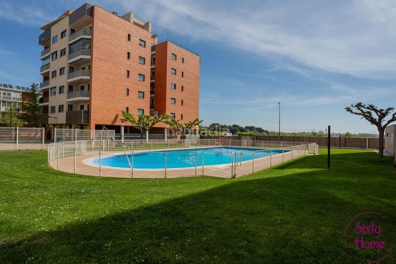 Foto df3f6e49-8bfc-46b2-9c93-5a466033cd02. Pis amb calefacció aparcament piscina a Rosales del Canal Zaragoza