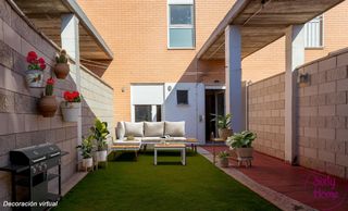 Reihenhaus  Calle eras 32. Adosado en calle las eras figueruelas