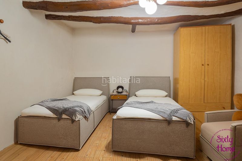 Foto f6f3f006-52a2-464d-b411-9dad205e88f6. Casa a calle fuente 136 a Andorra