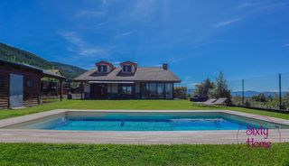 Chalet in Calle la corona ag.badaguas 16