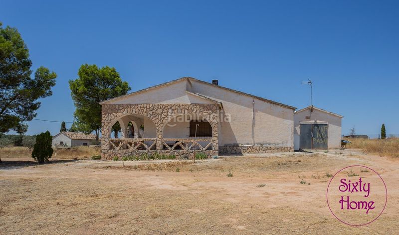 Foto 1745d07d-4073-4560-977f-b31ba170f59a. Xalet a camino la chama alta 5 a Belchite
