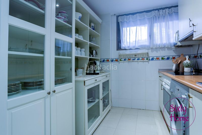 Foto d6ed2484-44a3-414a-8489-6329b7c52663. Duplex con riscaldamento parcheggio in Casco Antiguo Huesca