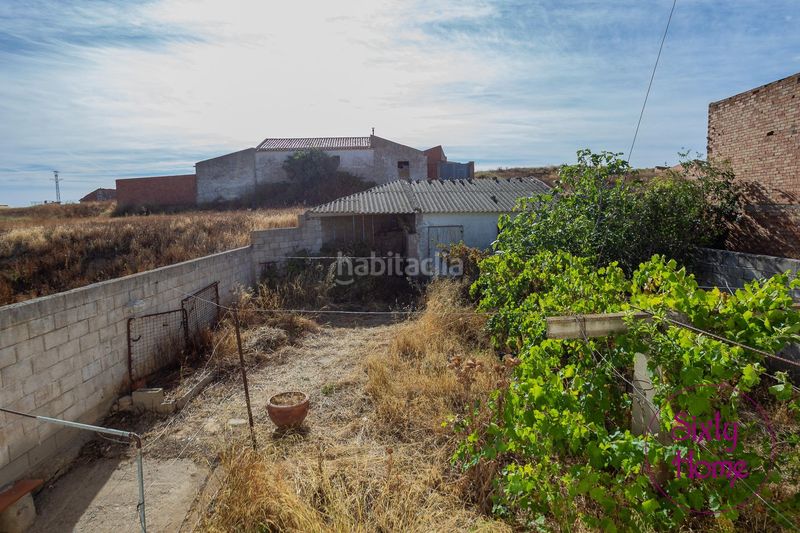 Foto 14b938ed-7237-4c00-b509-650cfb31b02e. Casa a calle de santa águeda 3 a Lagata