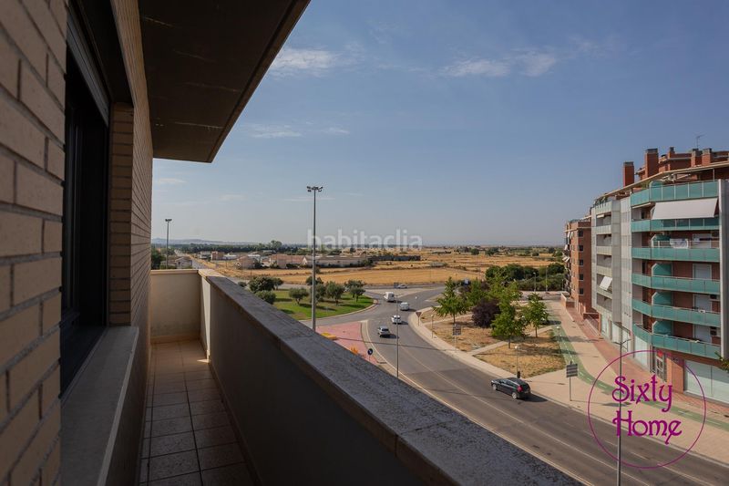 Foto c8f5bf9e-bb6e-471e-ad80-de0b87448ad4. Flat in calle de los monegros 39 in Santo Domingo y San Martín Huesca