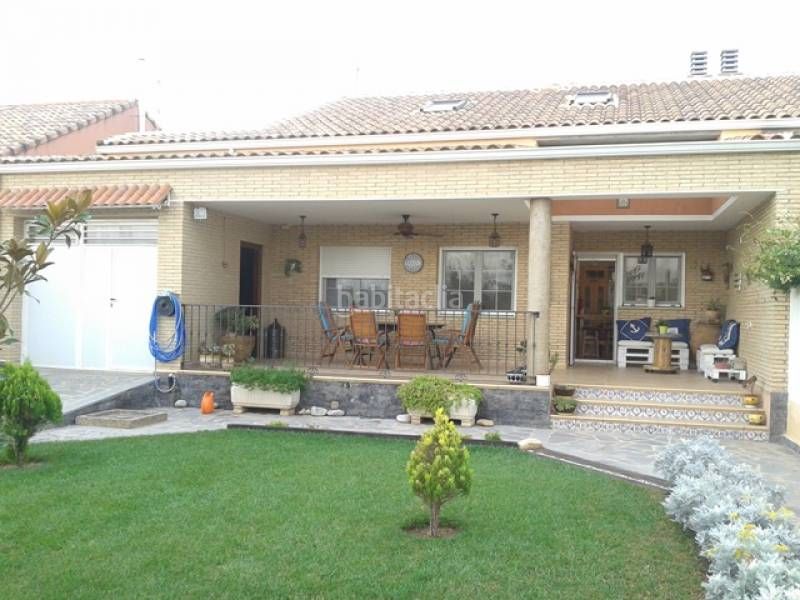 Foto c40f17c8-ef6b-453f-be31-731babb59ca4. Casa amb calefacció aparcament a Lucena de Jalón