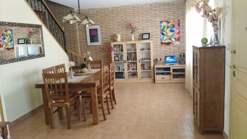 Foto db958012-eb69-4349-9496-194848a74ae2. Casa amb calefacció aparcament a Lucena de Jalón