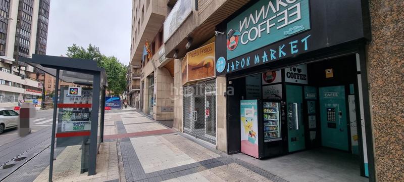 Foto 0a9557f8-0c27-415b-b7f4-c28ad6b78b11. Alquiler local comercial traspaso de negocio vending en av. cesár augusto en Zaragoza