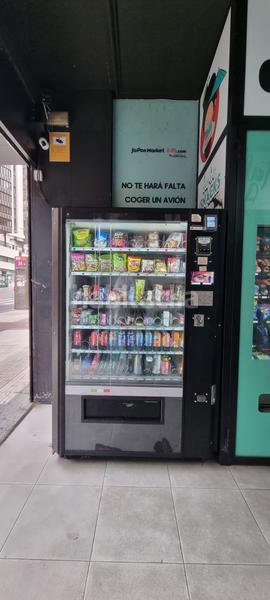 Foto abac8611-d773-4275-ac08-7dce869e1541. Alquiler local comercial traspaso de negocio vending en av. cesár augusto en Zaragoza