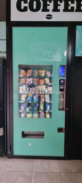 Foto d948bce0-6490-4ab0-95e5-67a57c30a080. Alquiler local comercial traspaso de negocio vending en av. cesár augusto en Zaragoza