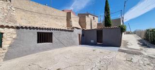 Mas  Calle barranco. Venta de casa cueva con patio en lumpiaque