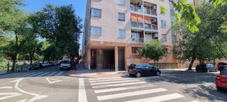 Miete Etagenwohnung  Calle san adrian de sasabe. Piso de alquiler de 4 dormitorios y dos baños en las fuentes