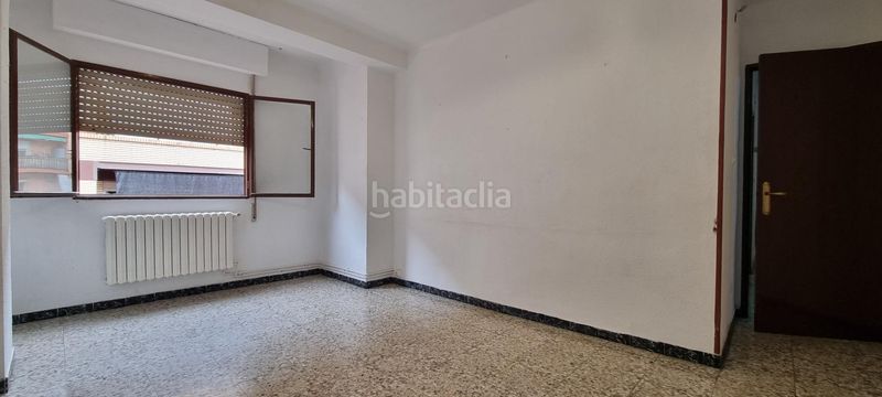 Foto fa59a297-6cc9-4d87-a290-980883839f7a. Pis amb calefacció aparcament a Las Fuentes Zaragoza