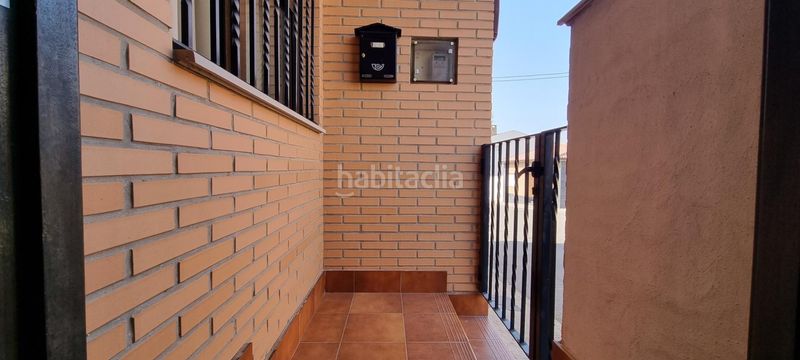 Foto 4e96eca2-2e73-469c-8621-30344487e18a. Casa adossada amb aparcament a Épila