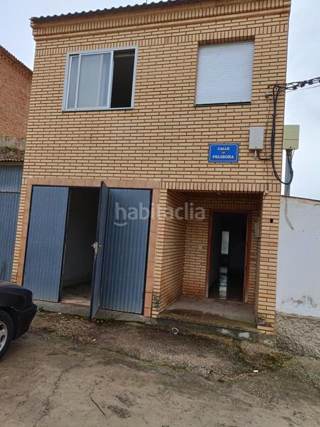Foto dbc4355f-2643-415d-972a-5ac0bd851e7b. Bauernhof mit parking in Codo