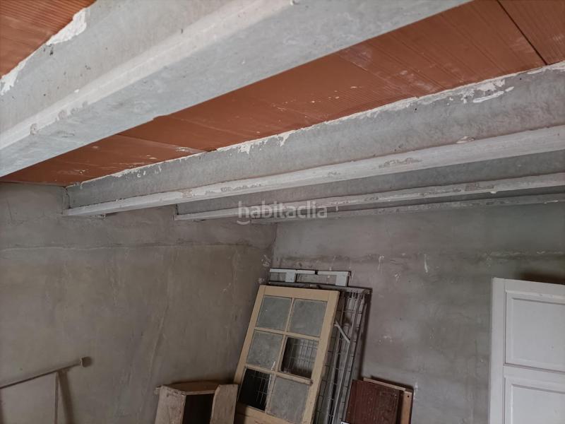 Foto a0bd0fc0-2b2f-45d1-81b8-288fd60f2a1a. Masía se vende casa en Letux