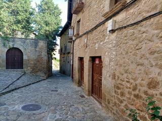 Mas  Calle ejercito español. Se vende casa en sos del rey catolico