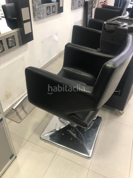 Foto 524165c0-e09f-4e21-a233-9b2ddc323717. Alquiler local comercial se traspasa salon de peluqueria en avenida san jose en Zaragoza