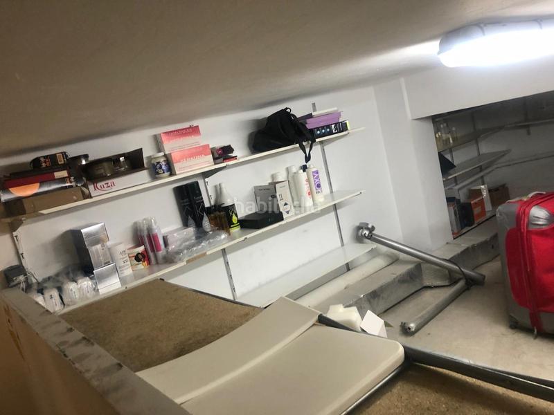 Foto a16ec0c6-38e3-4a81-af3e-7c96418800c3. Alquiler local comercial se traspasa salon de peluqueria en avenida san jose en Zaragoza