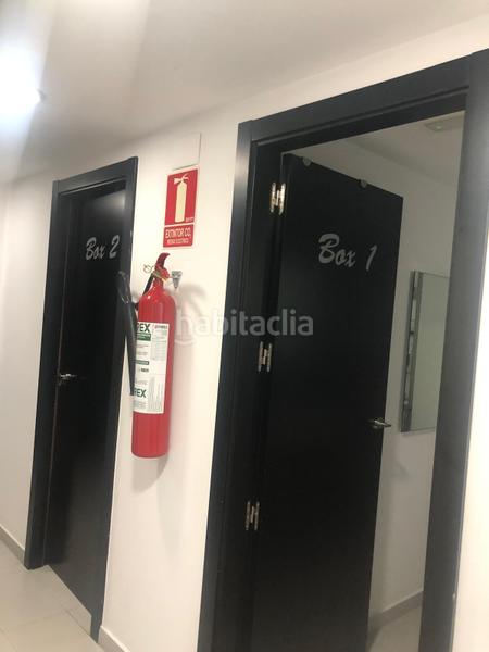 Foto cf42bd1e-6b2a-472d-b2a5-1ea17a61742a. Alquiler local comercial se traspasa salon de peluqueria en avenida san jose en Zaragoza