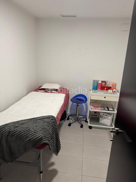 Foto cee3d8b6-8fbc-4bc9-a7f6-94e8e1844c43. Location local commercial dans La Granja Zaragoza