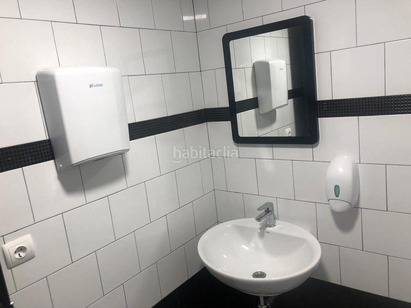 Foto dbfdda60-e84f-4cd2-963f-b5cd111df447. Location local commercial dans La Granja Zaragoza