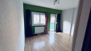 Appartement à Arrabal. Se vende piso en calle cañon de añisclo