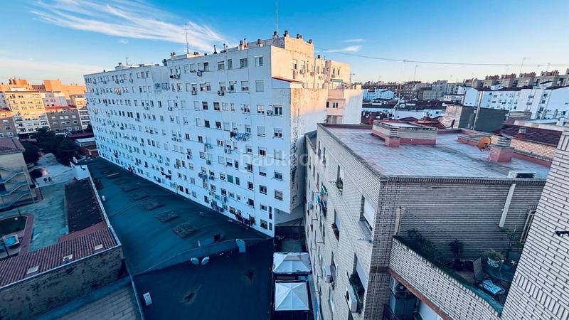 Foto 5bf5ffc1-e30c-4c73-9eda-bbd4ed25a2f3. Piso centro, calle reina fabiola en La Granja Zaragoza