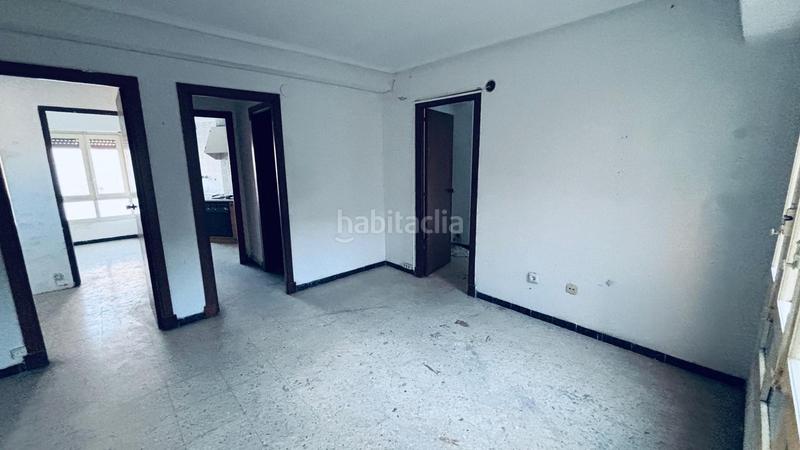 Foto 7f1e688a-f4f2-4519-a5ed-bc2886d0519e. Piso centro, calle reina fabiola en La Granja Zaragoza