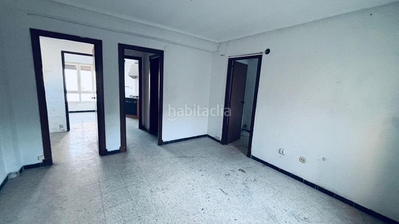 Foto 9dae4d23-a8f4-48ee-8648-c800a44ff1d4. Piso centro, calle reina fabiola en La Granja Zaragoza