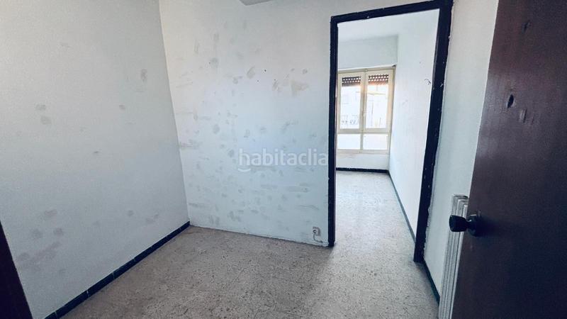 Foto a8f8bede-2778-4bcb-a059-44357ba3737e. Piso centro, calle reina fabiola en La Granja Zaragoza