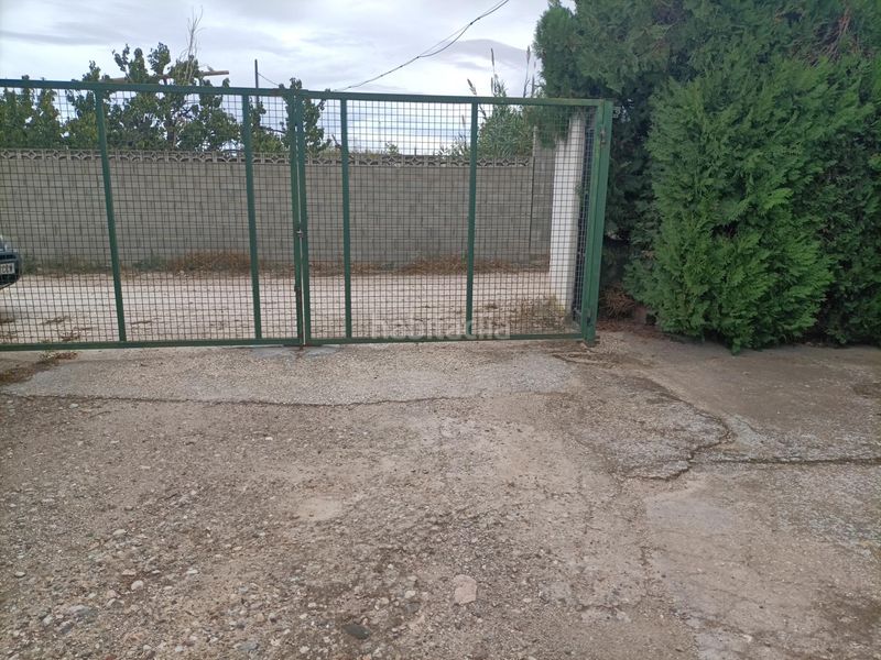 Foto b83d42b0-516e-4f38-9b1b-c8a2da4a43b4. Casa amb aparcament a Belchite