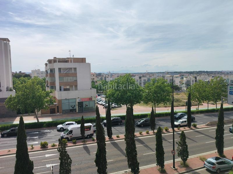 Foto f7365ab0-e982-4aa4-875d-cfaca57f8562. Pis amb calefacció aparcament a Parque Palomar - Bombarda Zaragoza