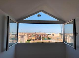 Casa adossada a Casas de Juan Núñez