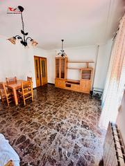 Piccolo appartamento in Industria. Graciano inmobiliaria vende apartamento junto carrefour y mercad
