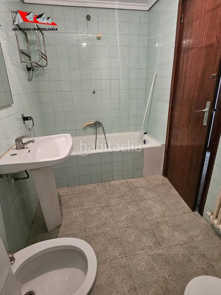 Foto 5c169894-65da-4ac1-ab3b-938eb110e0a6. Pis amb calefacció aparcament a Centro Albacete