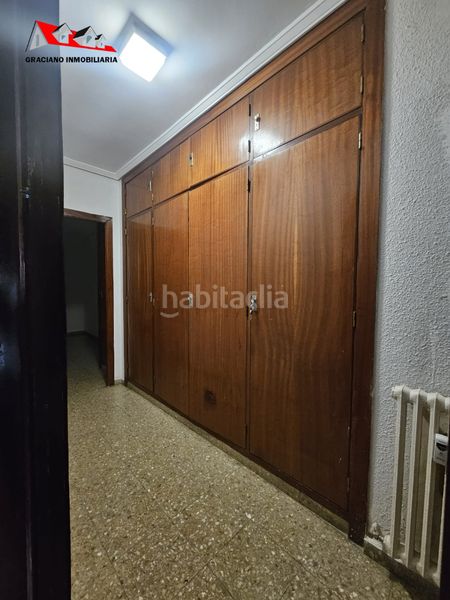 Foto 676ad9fe-03c5-4d7d-9d85-35aaa3d9239e. Pis amb calefacció aparcament a Centro Albacete