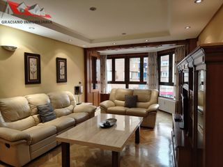 Flat in Feria