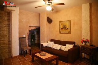 Casa aparellada a Chinchilla de Monte - Aragón