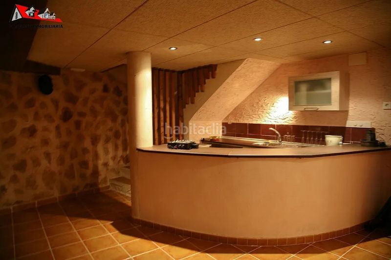 Foto 7fa099db-9164-4472-9f89-d1bea8488382. Edificio in Chinchilla de Monte - Aragón